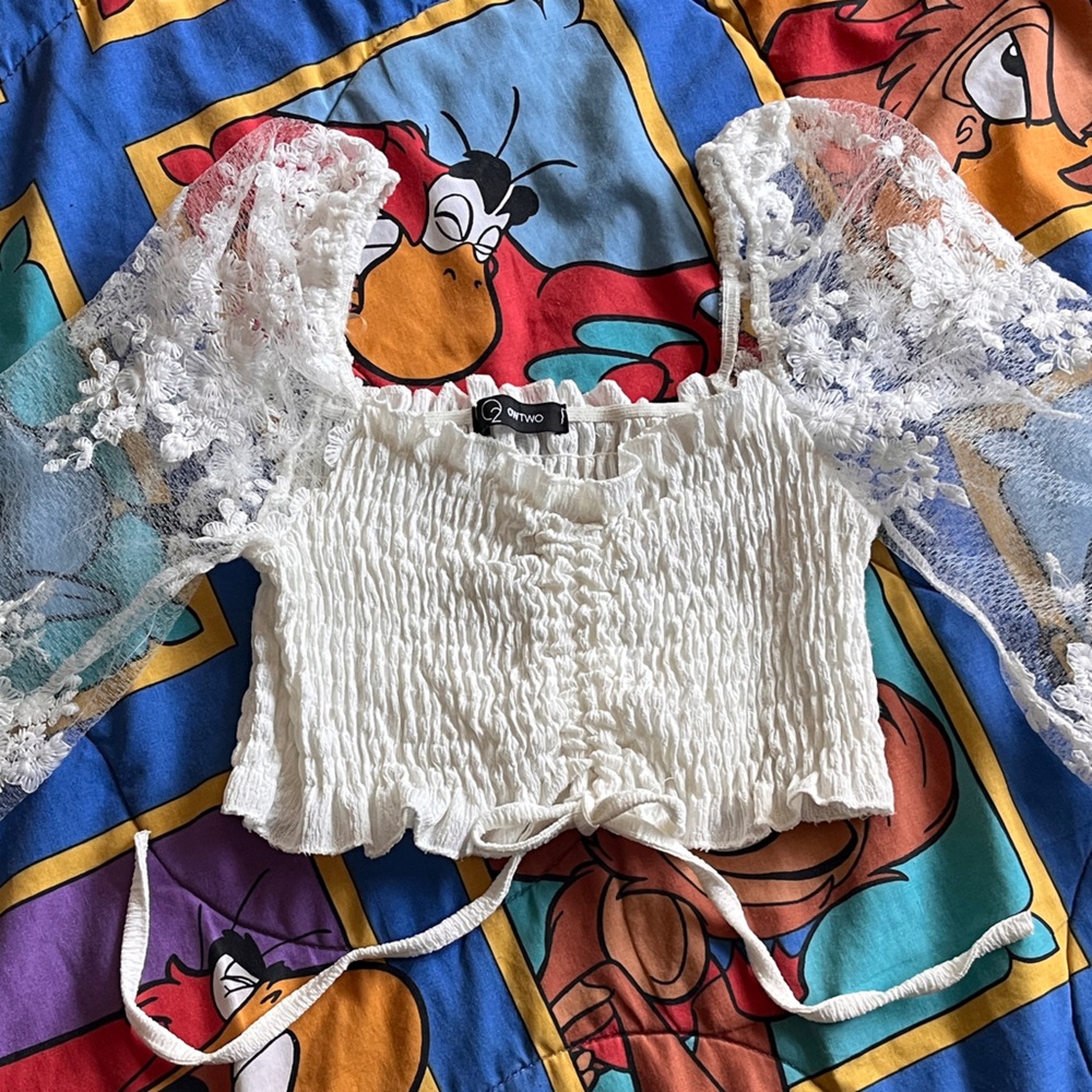 White Lace Puff Sleeve Crop Top